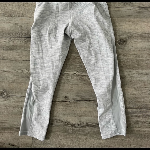 Grey Lululemon leggings - Picture 2 of 3